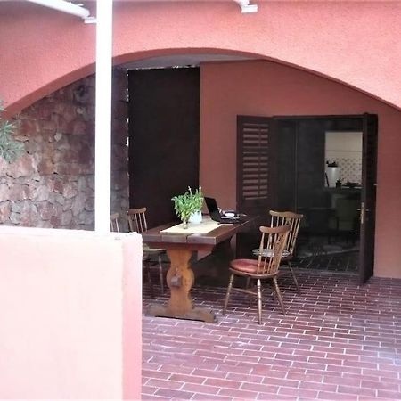 Apartment Maya Stari Grad  Buitenkant foto